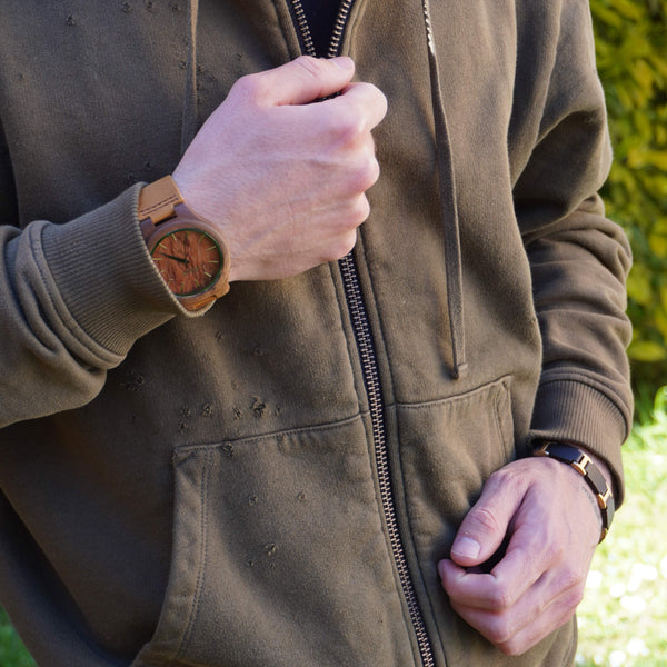 Striking Wooden Traditional Watch For Men | Samos Jewelry
